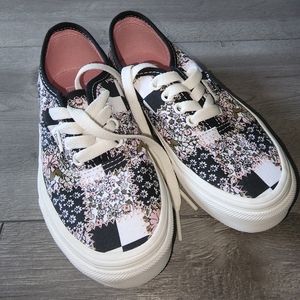 Girls vans size 13